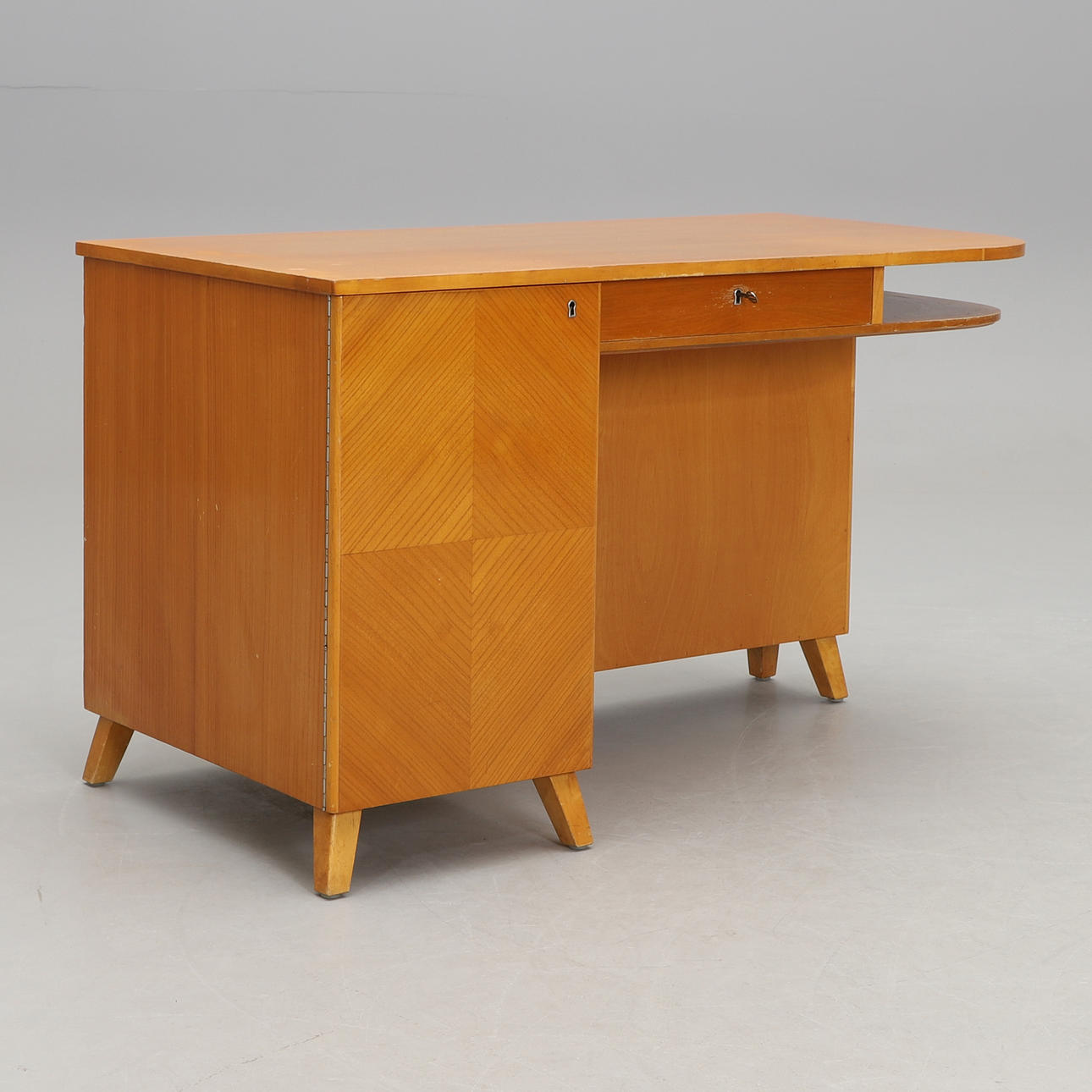 SKRIVBORD, funkis, 1930/40-tal.