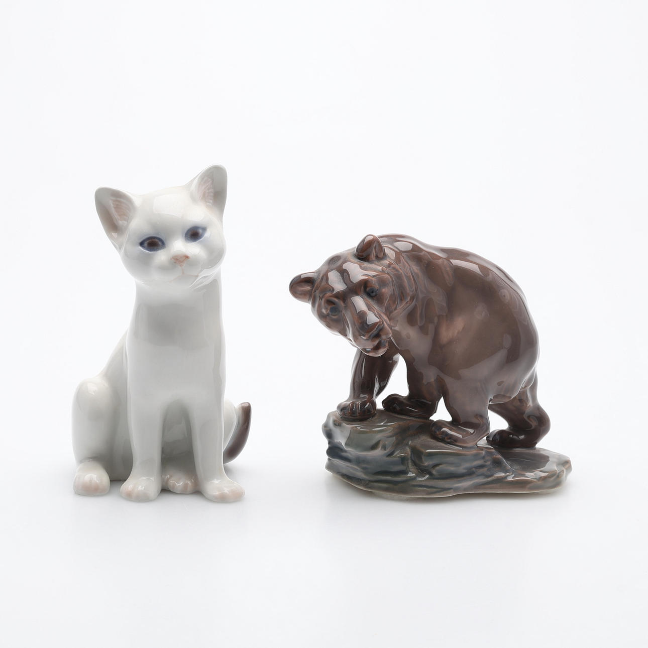 FIGURER, TVÅ STYCKEN, PORSLIN, DANMARK.