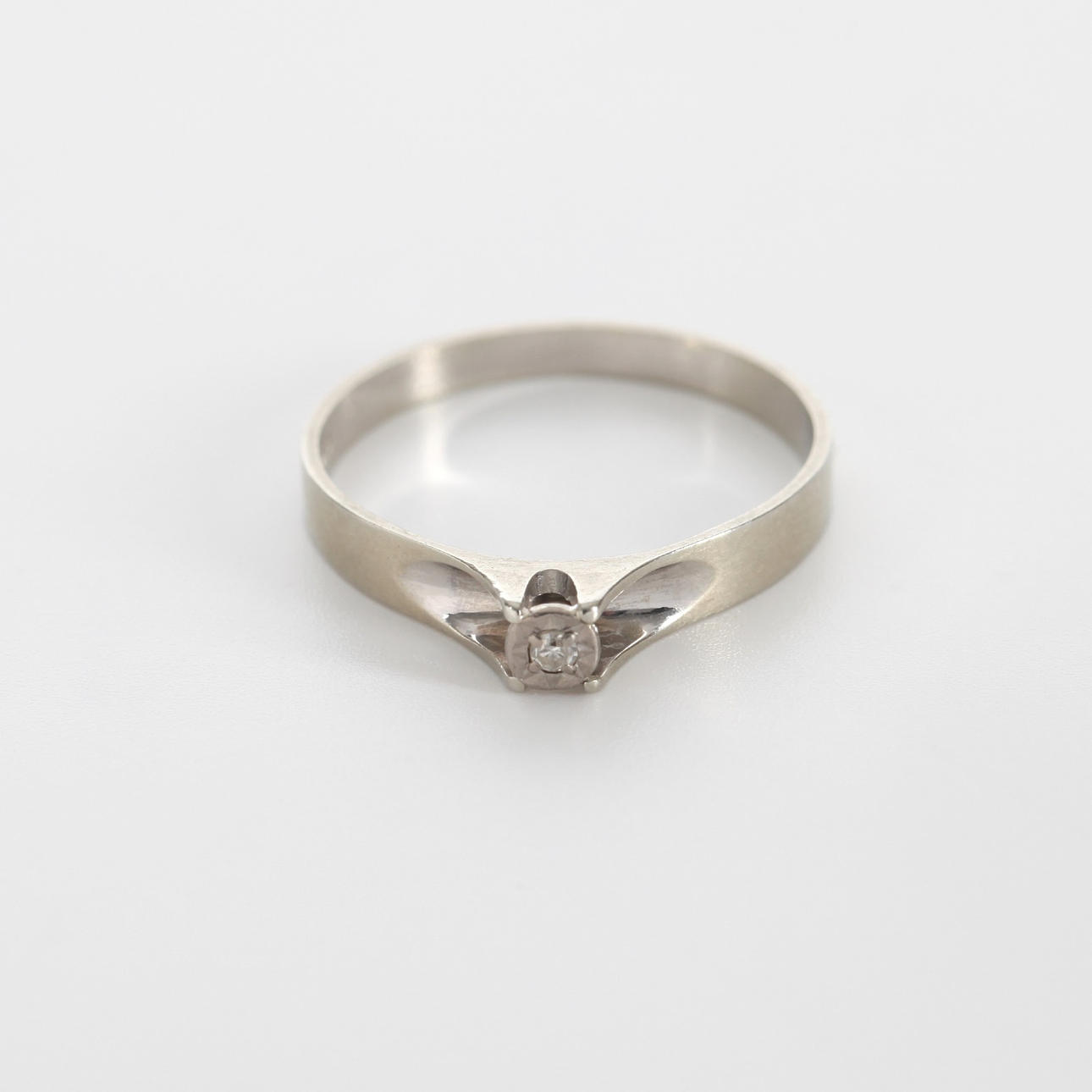 DIAMANTRING 0,01ct, 18K vitguld, 1978.
