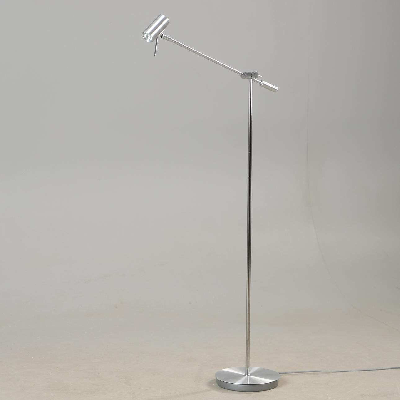 GOLVLAMPA, metall, Belid.