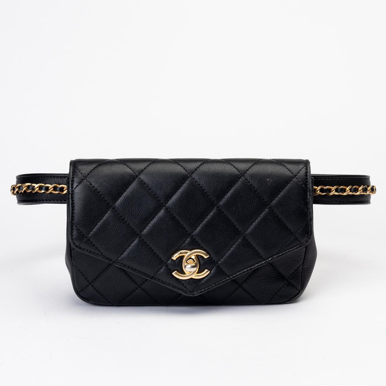 CHANEL. Midjeväska, Interlocking CC Chain Envelope Belt, 2019.