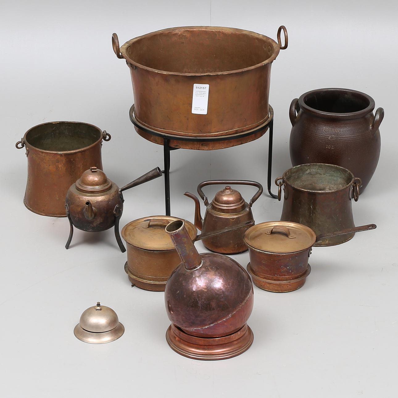 KOPPARSAKER, 8 st, KRUS samt BORDSPINGLA, 1800/1900-tal.