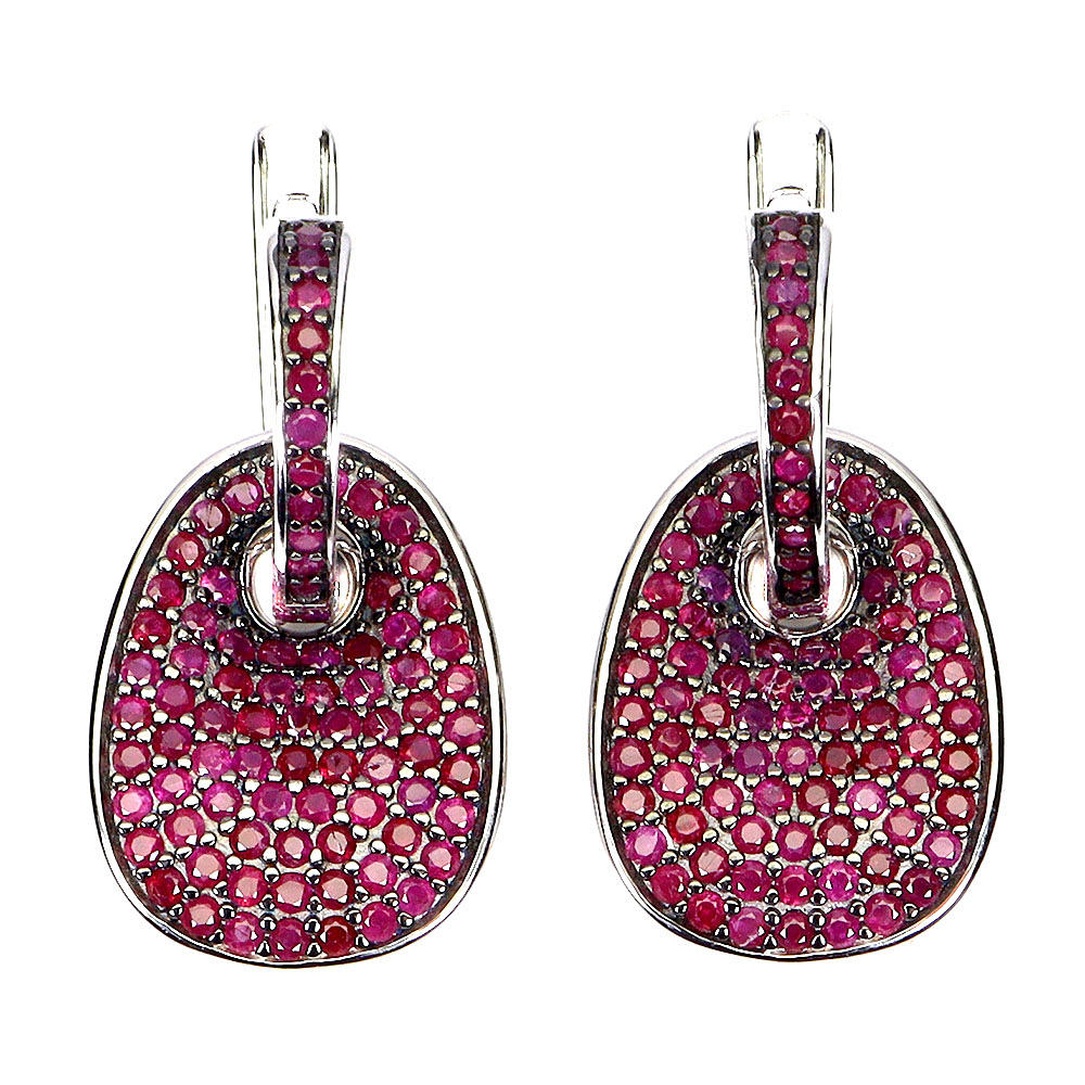 SILVER RUBY SET EARRINGS.