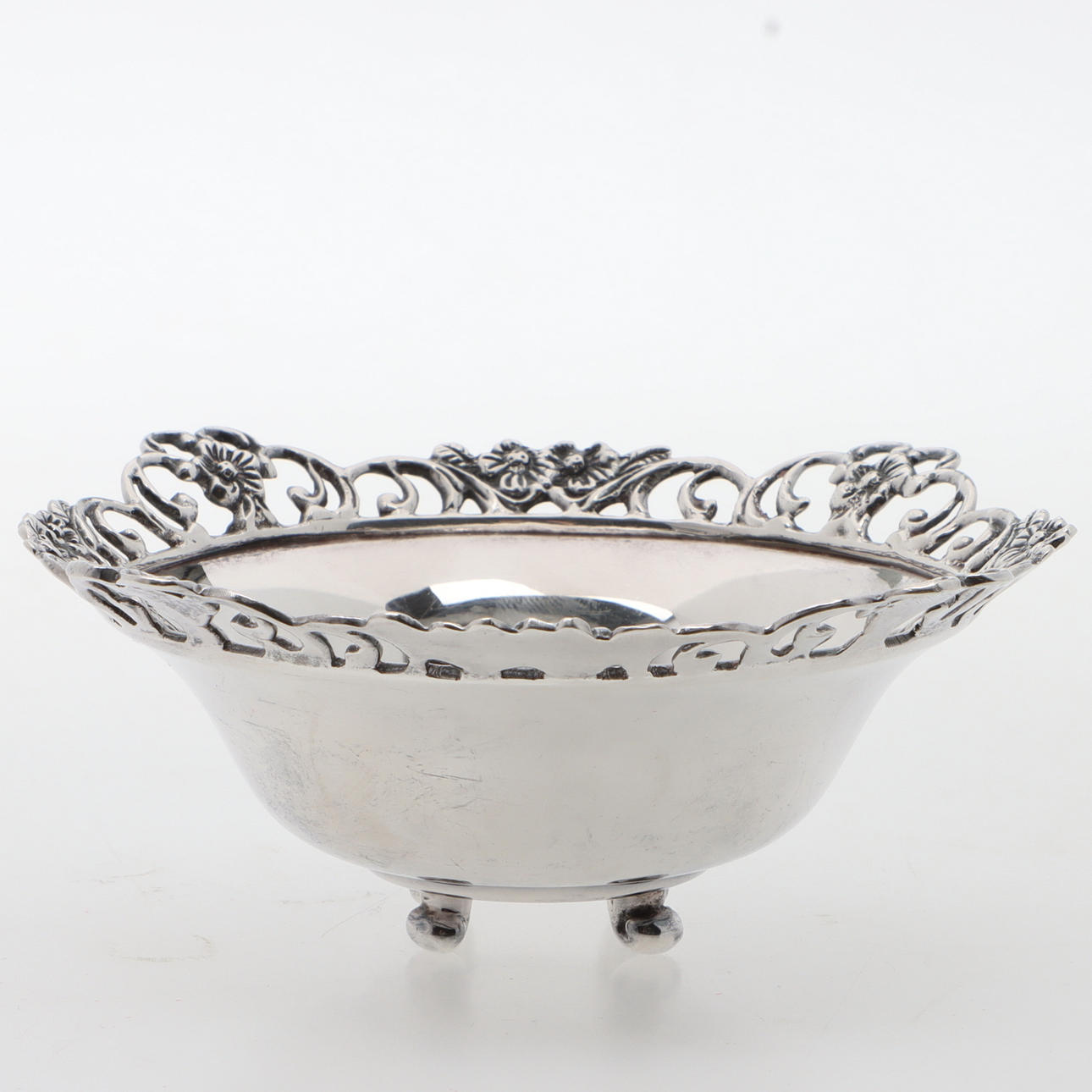 SKÅL, silver, genombruten kant, GEWE.