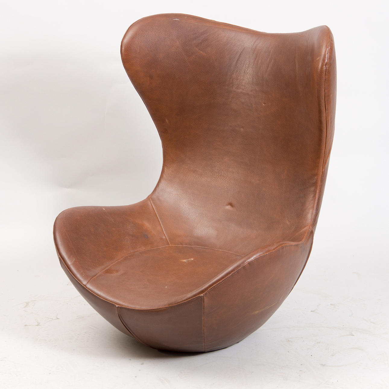 FÅTÖLJ, brun skinn, Äggetstil.