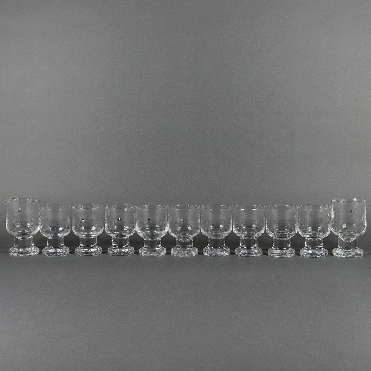 GÖRAN WÄRFF. 11 ölglas, "Rustika" Pukeberg.