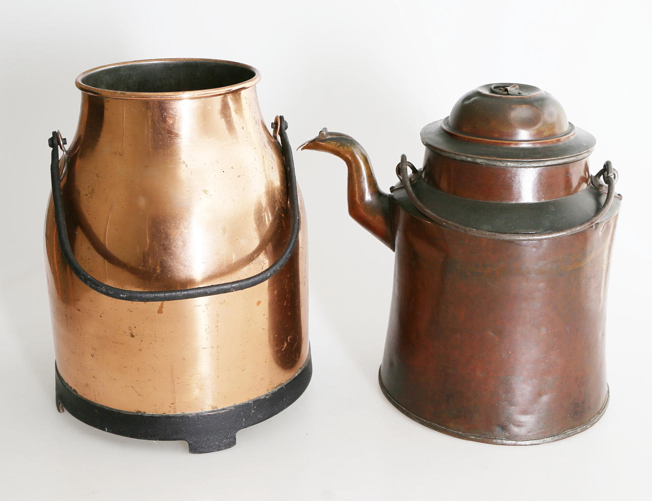 KOPPARFÖREMÅL, 2 st, 18/1900-tal.