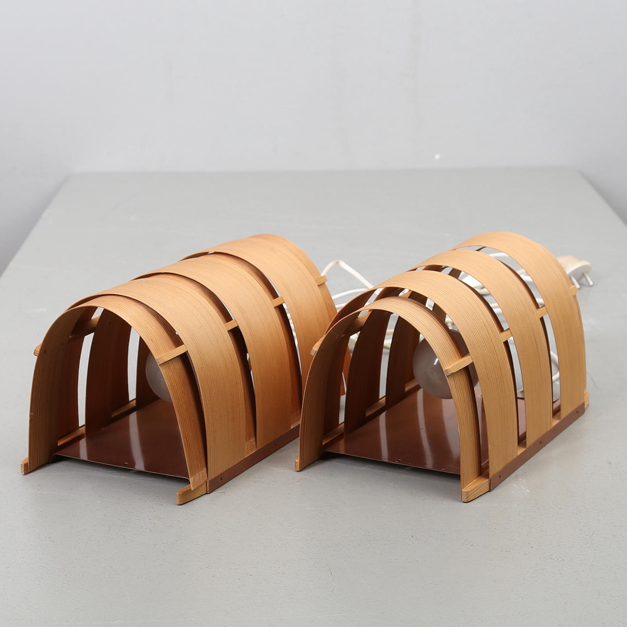 VÄGGLAMPOR, ett par, AB Ellysett, Hans Agne Jakobsson, Markaryd, 1900-talets andra hälft.