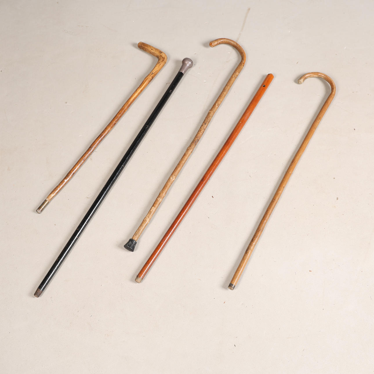 FIVE VARIOUS 19TH CENTURY AND LATER WALKING CANES (5). Collectables ...