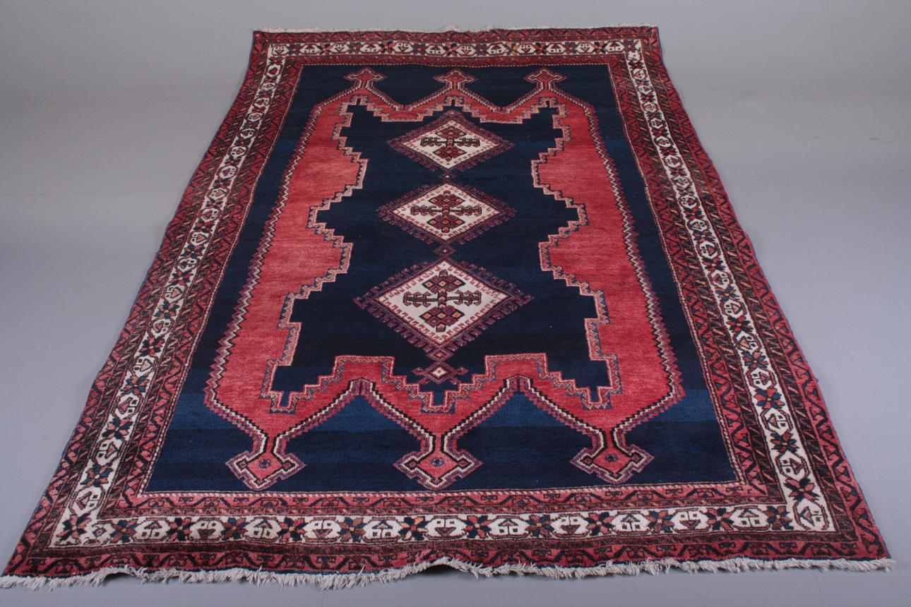 MATTA, 280 x 178 cm.