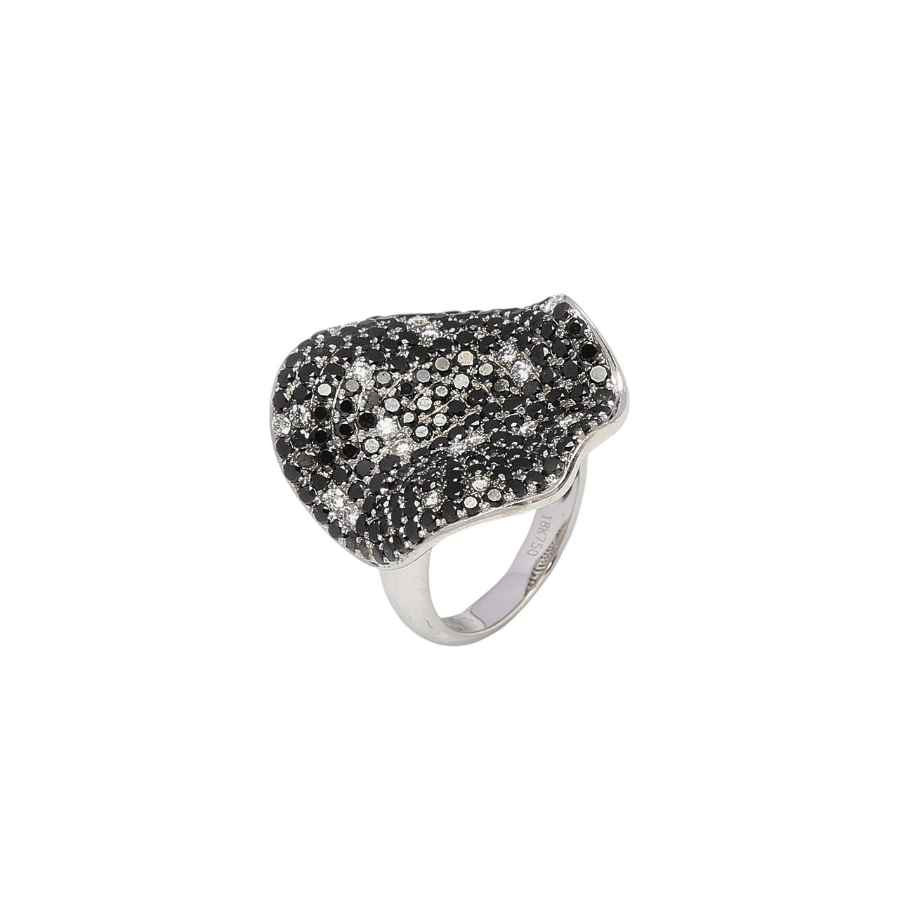 Two-tone diamonds ring.