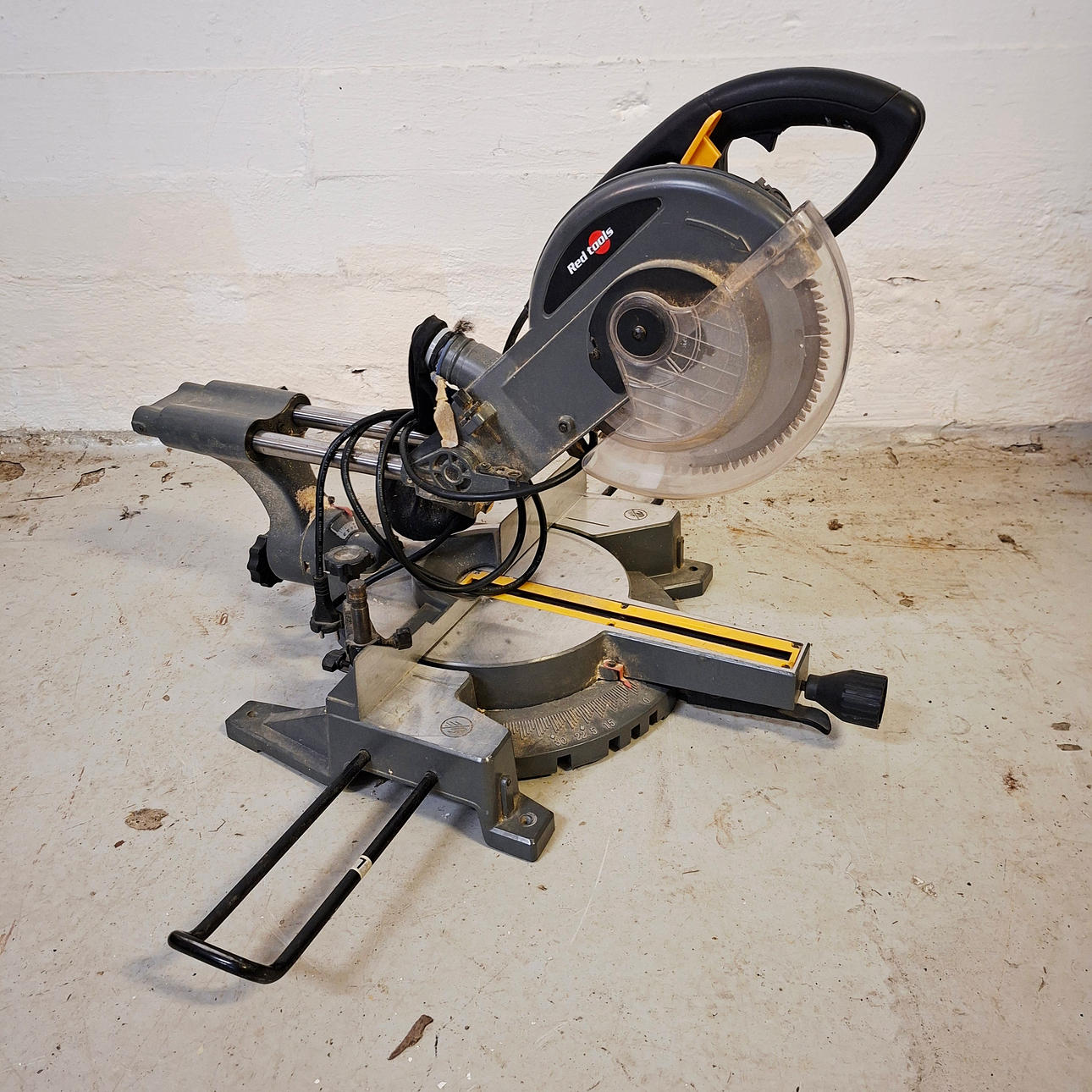 KAP-GERINGSÅG, Red tools RT250KGTL.