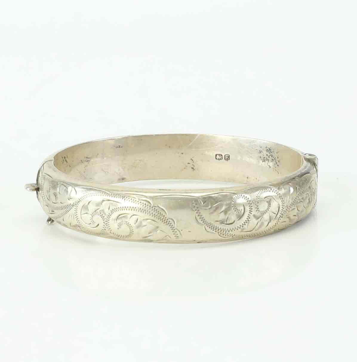 ARMRING, sterlingsilver, Smith & Ewen, Chester, England, 1956.