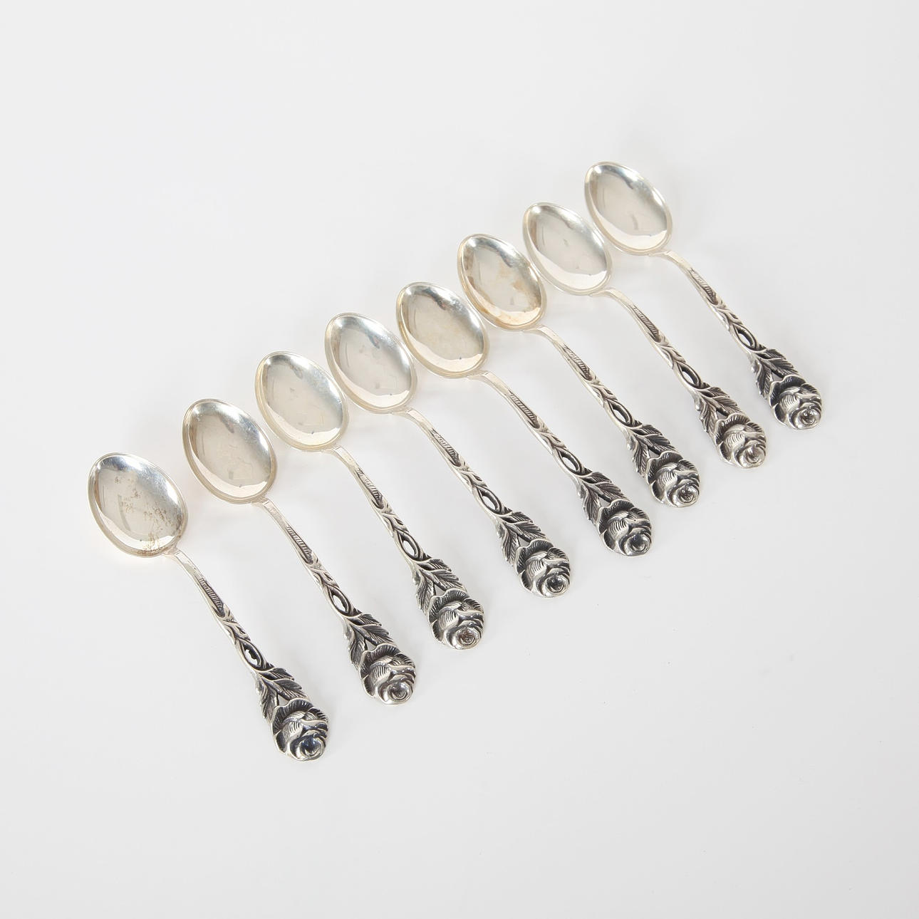 MOCCASKEDAR, 8 st "Rosen", silver.