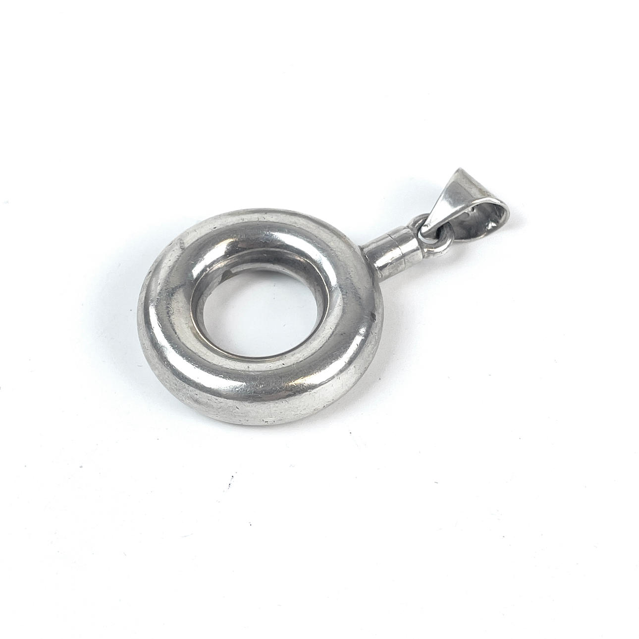 HÄNGE, sterling silver, Mexico.
