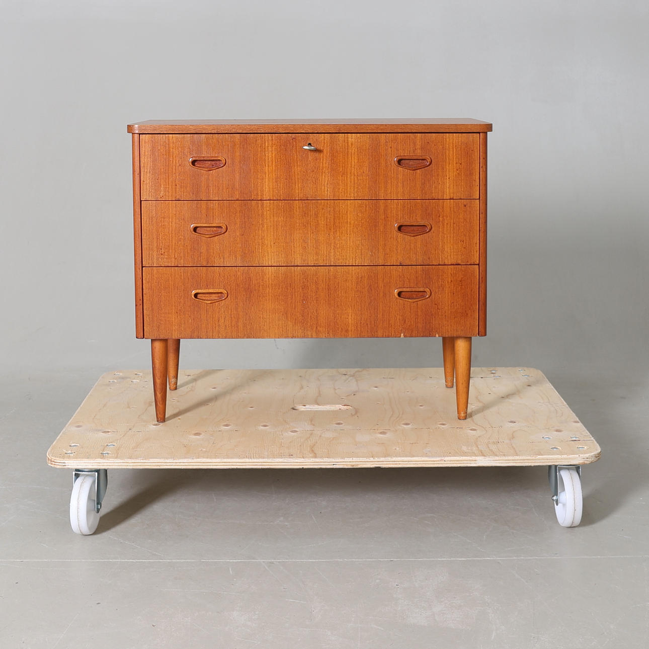 BYRÅ, teak, 1960-tal.