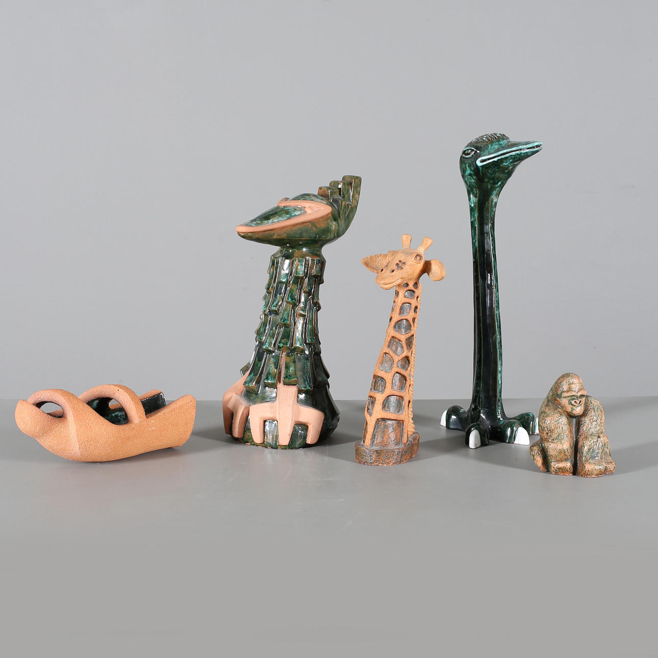 LARS PAGFELDT. Skulptur, 5 delar, stengods, numrerade.