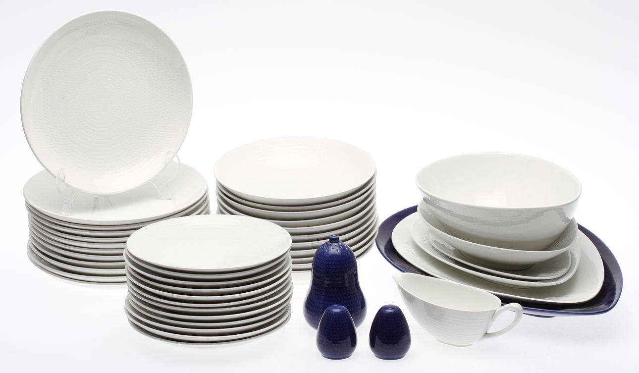 MATSERVIS, 45 delar, flintgods, "Blå Eld", Hertha Bengtsson, Rörstrand, 1950/60-tal.