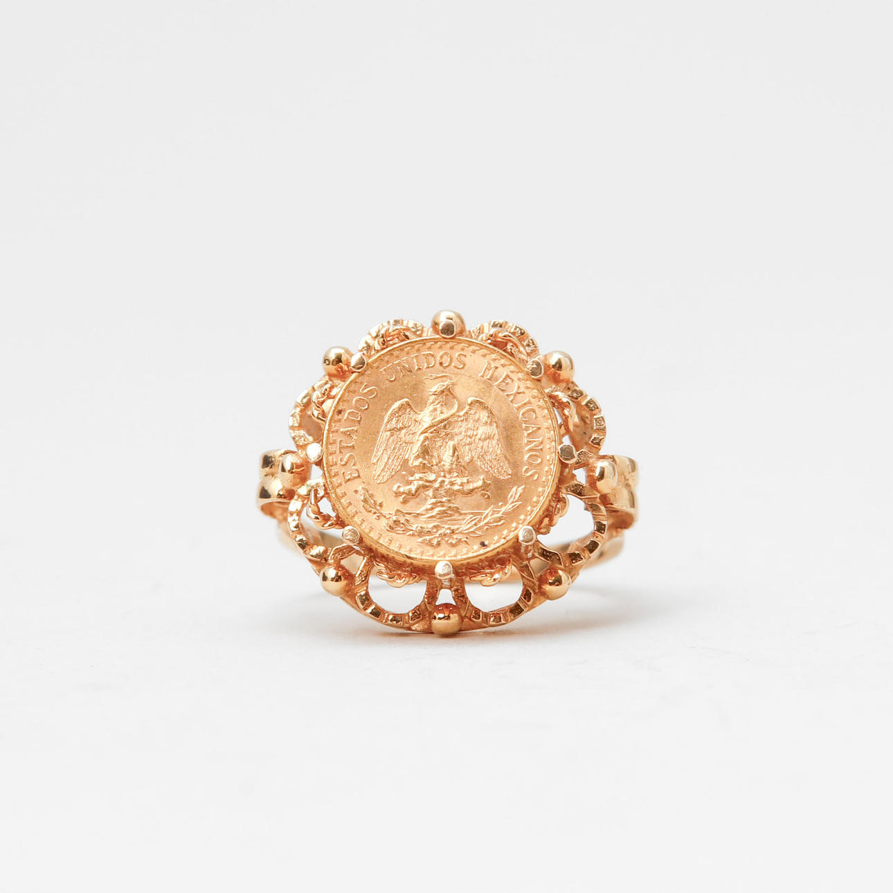 RING, 18k guld, vikt ca 5,7 gram.