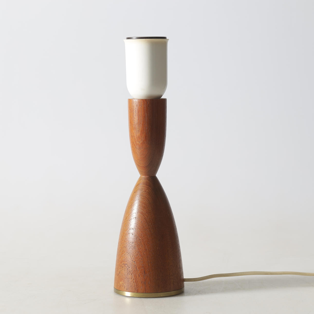 BORDSLAMPA, teak, 1900-talets mitt.
