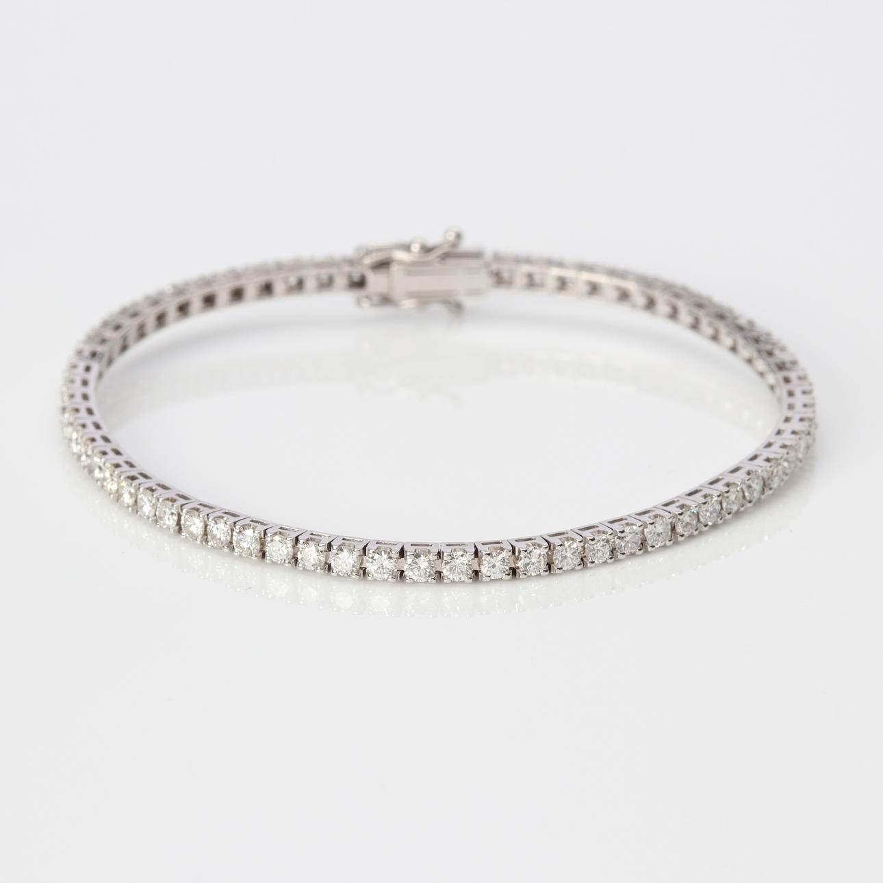 DIAMANTARMBAND 18K, ca 3,01 ct.
