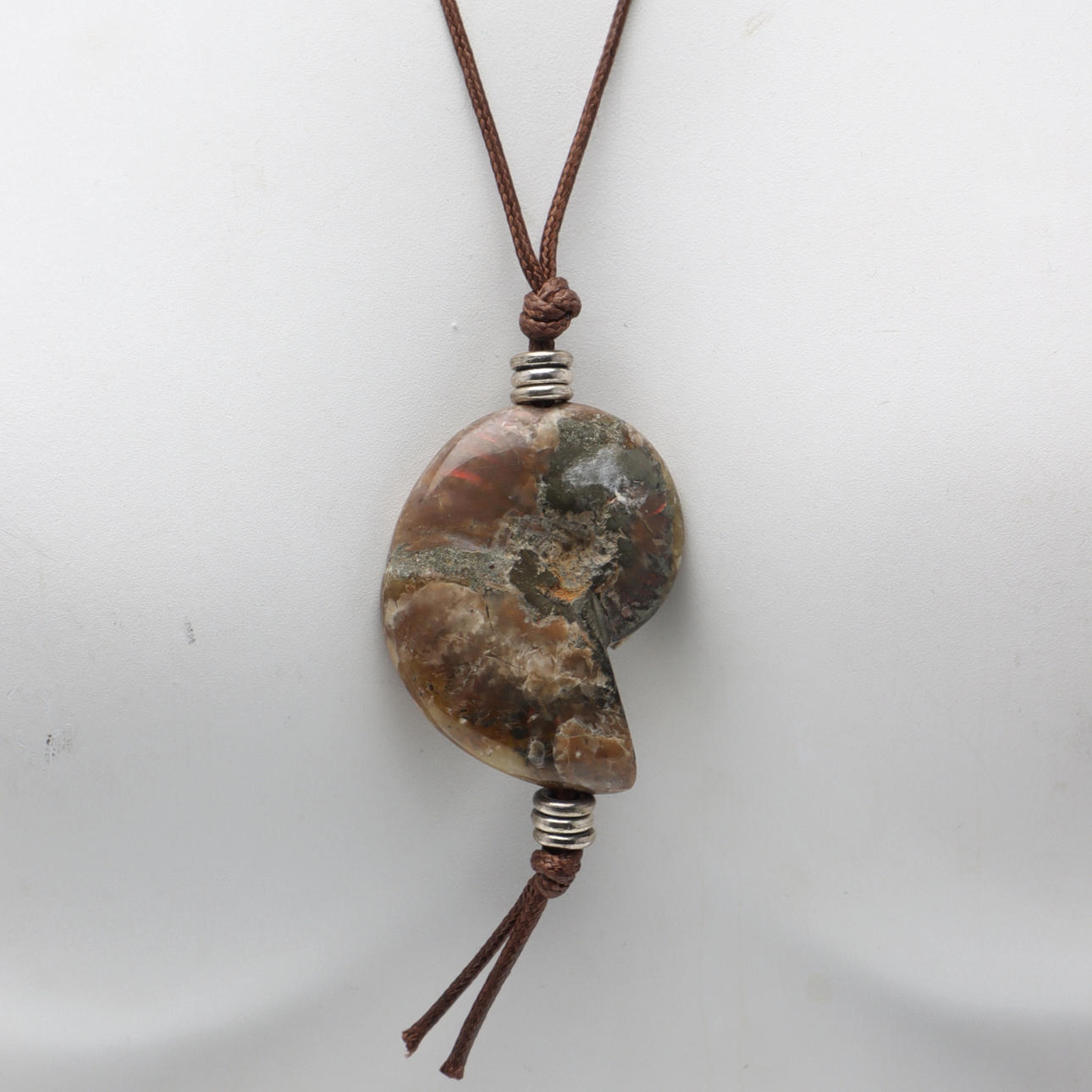 COLLIER, amonit, rem i ekologiskt vaxat lin.