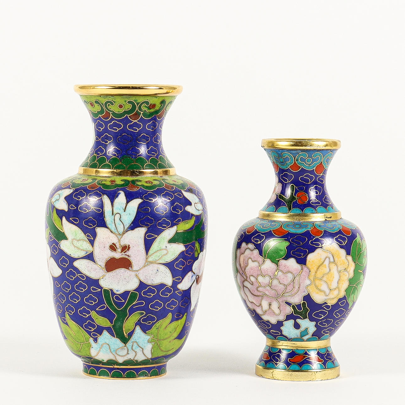 VASER 2 stycken cloisonne.