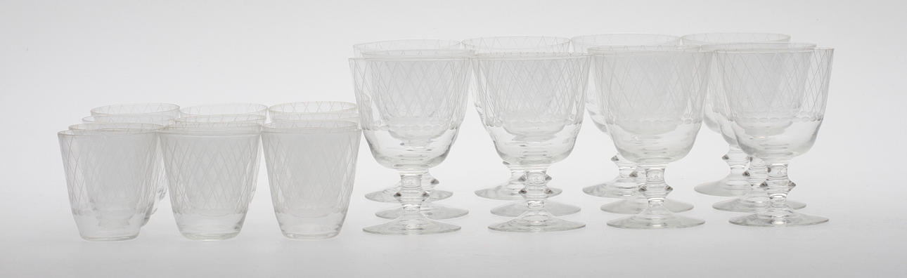 GLASSERVISDELAR, 24 delar, "Sickan", Kosta, 1940/50-tal.