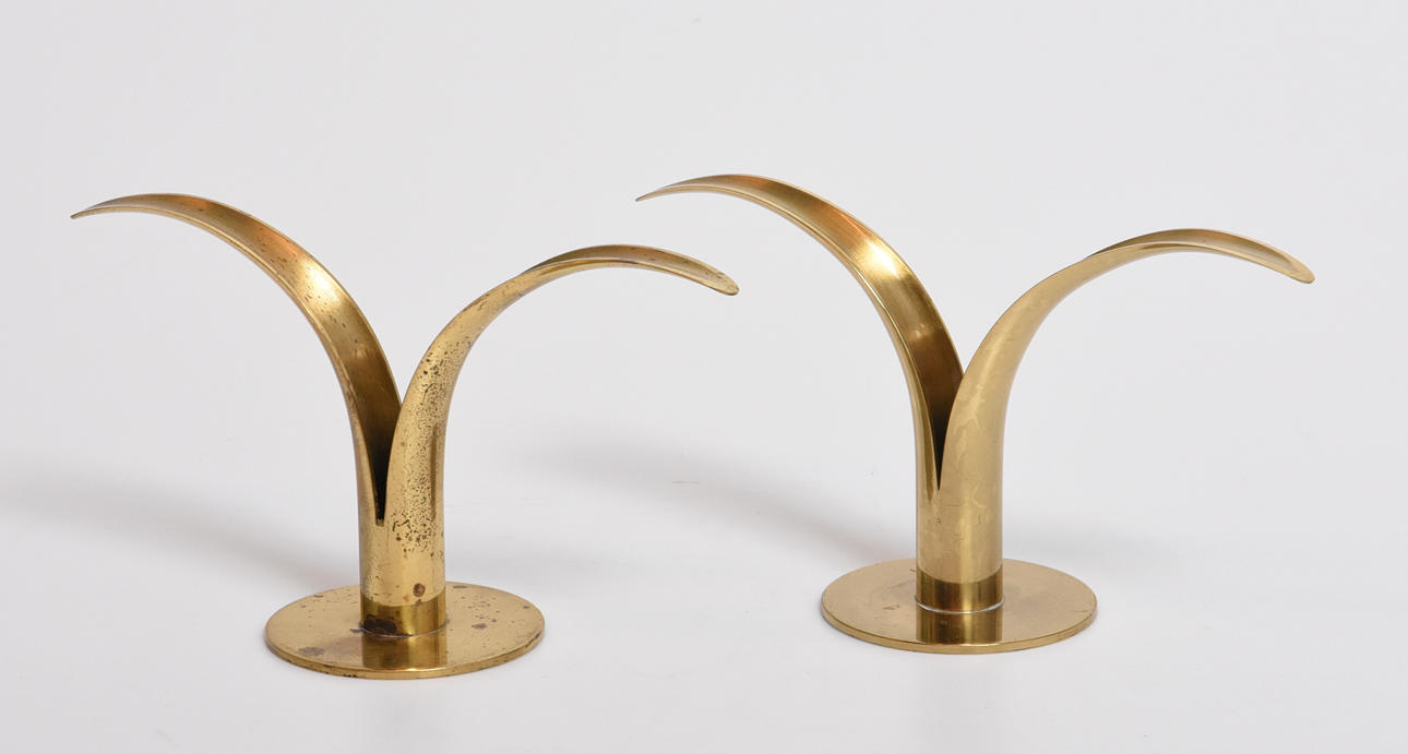 LJUSSTAKAR, 1 par " Liljan " Ivar Ålenius Björk Ystad Metall.