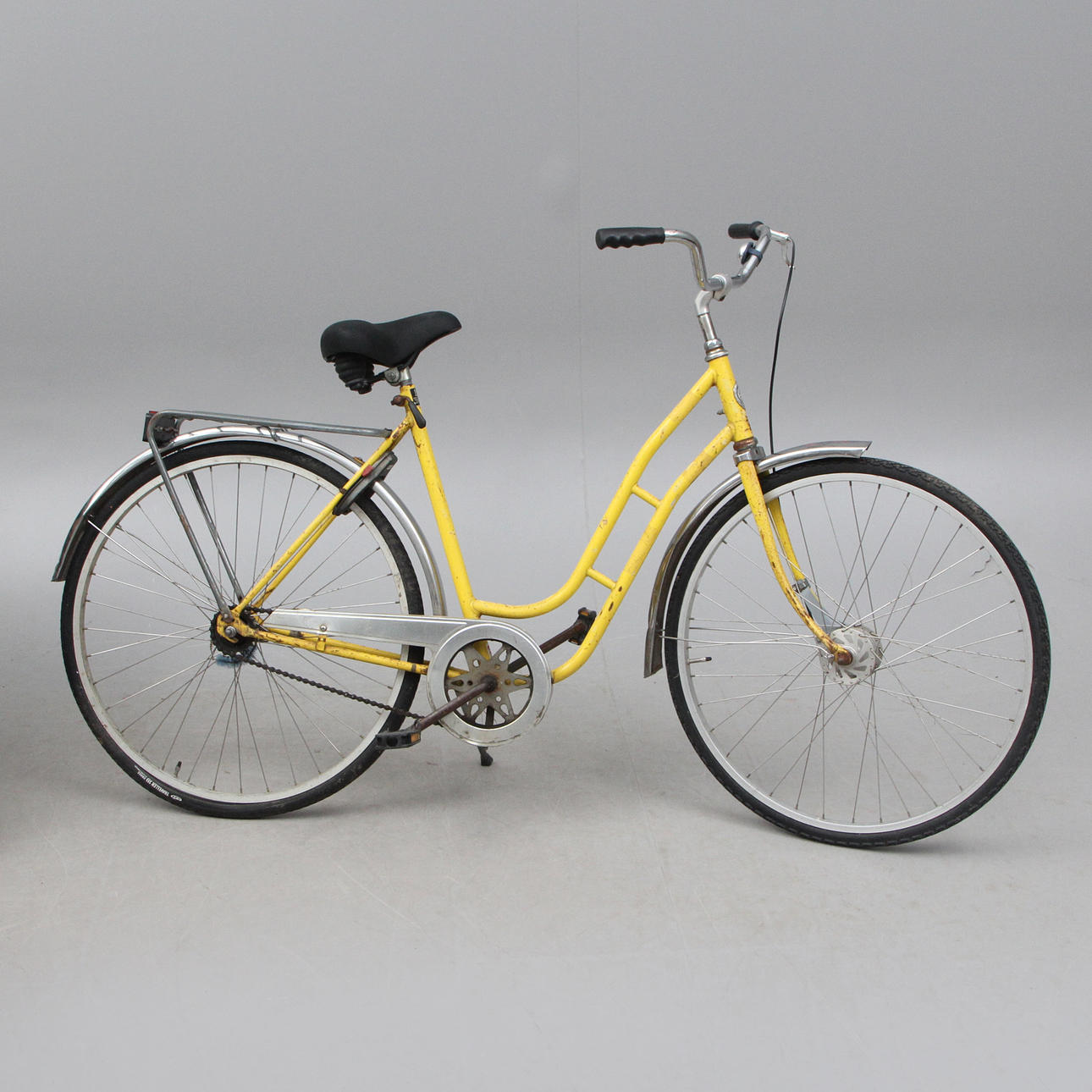 DAMCYKEL.