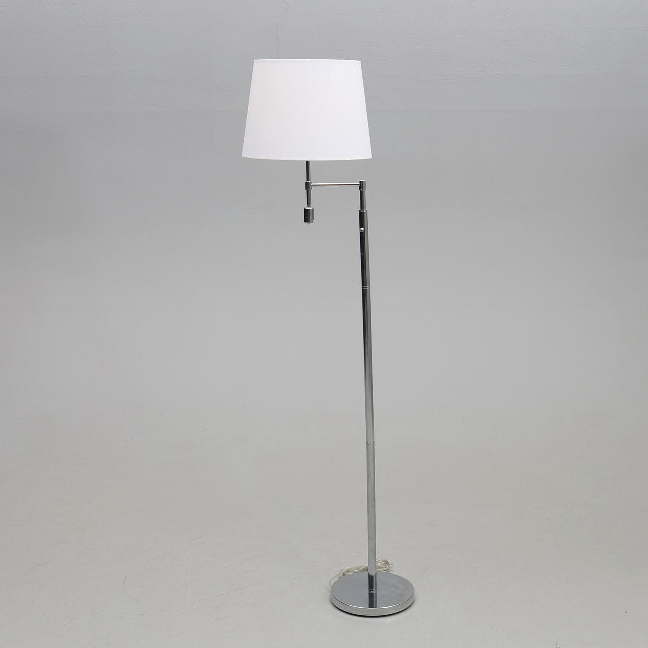 GOLVLAMPA, By Rydens.