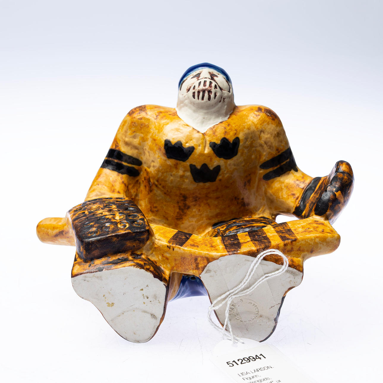置物 Lisa Larson / Ihockeyspelare, Malvakt LISA LARSON. Figurine, stoneware, 
