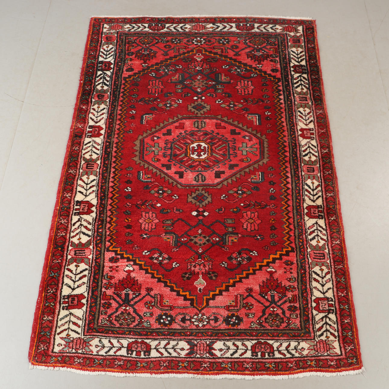 MATTA, orientalisk, 214 x 137 cm.