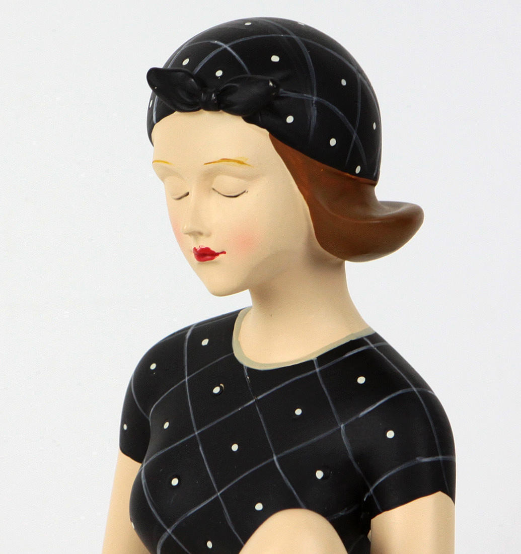 RETRO STATYETT, dam 30-talet stil, badkläder.