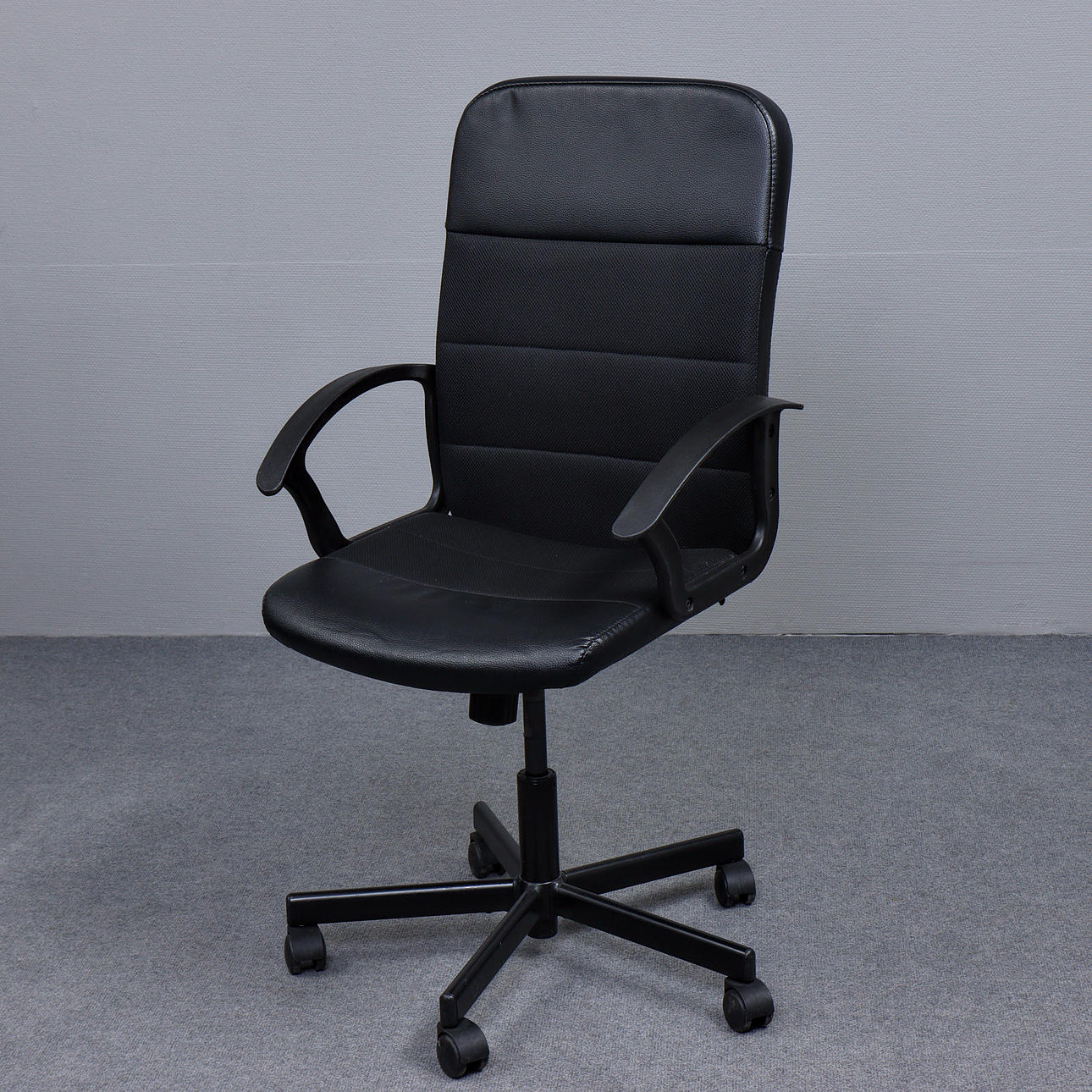 OFFICE CHAIR, ADJUSTABLE, CONTEMPORARY.