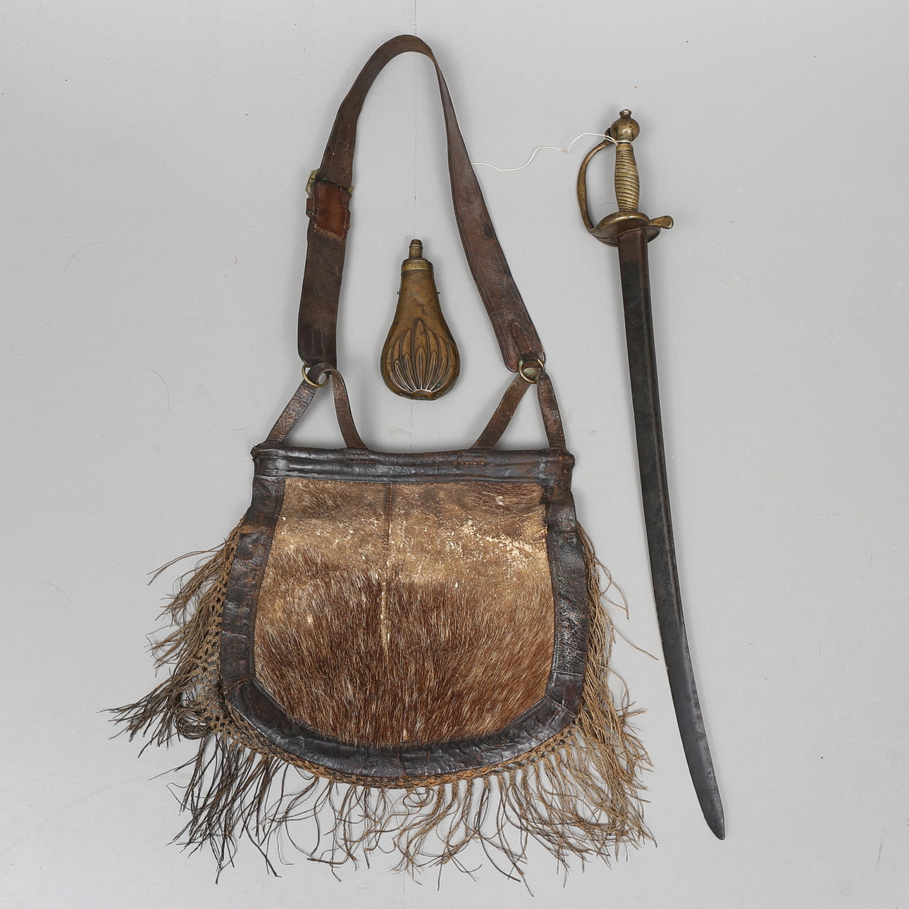 SABEL, KRUTHORN, JAKTVÄSKA, 1800/1900-tal.