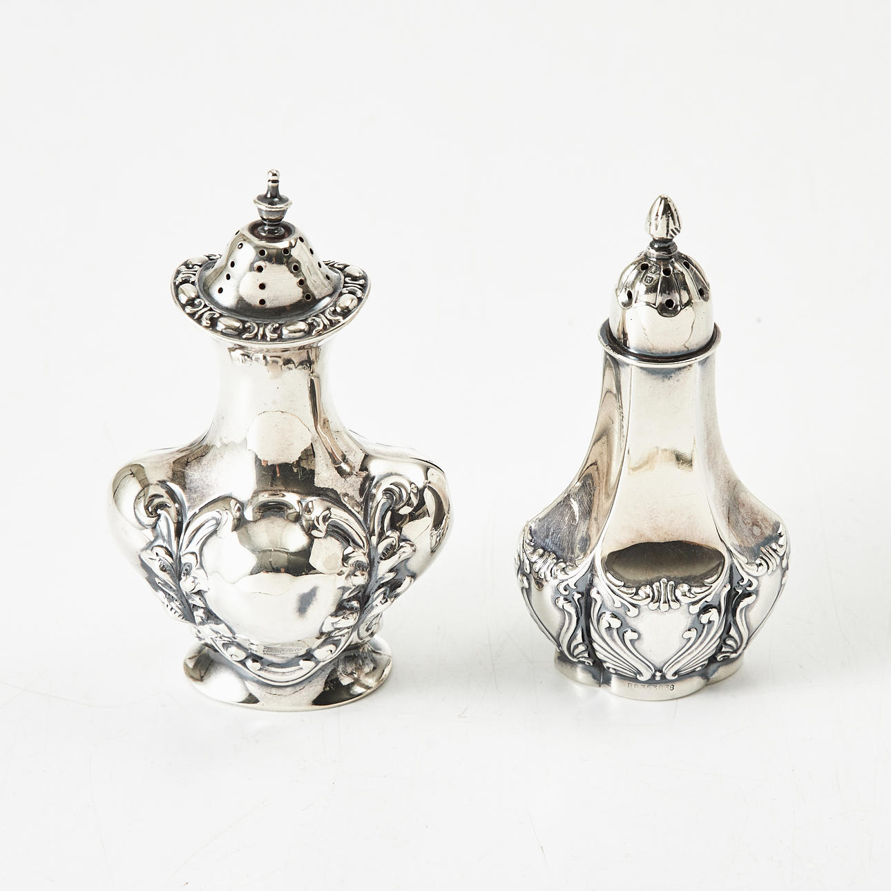 STRÖARE, sterlingsilver, England, 1900-tal.