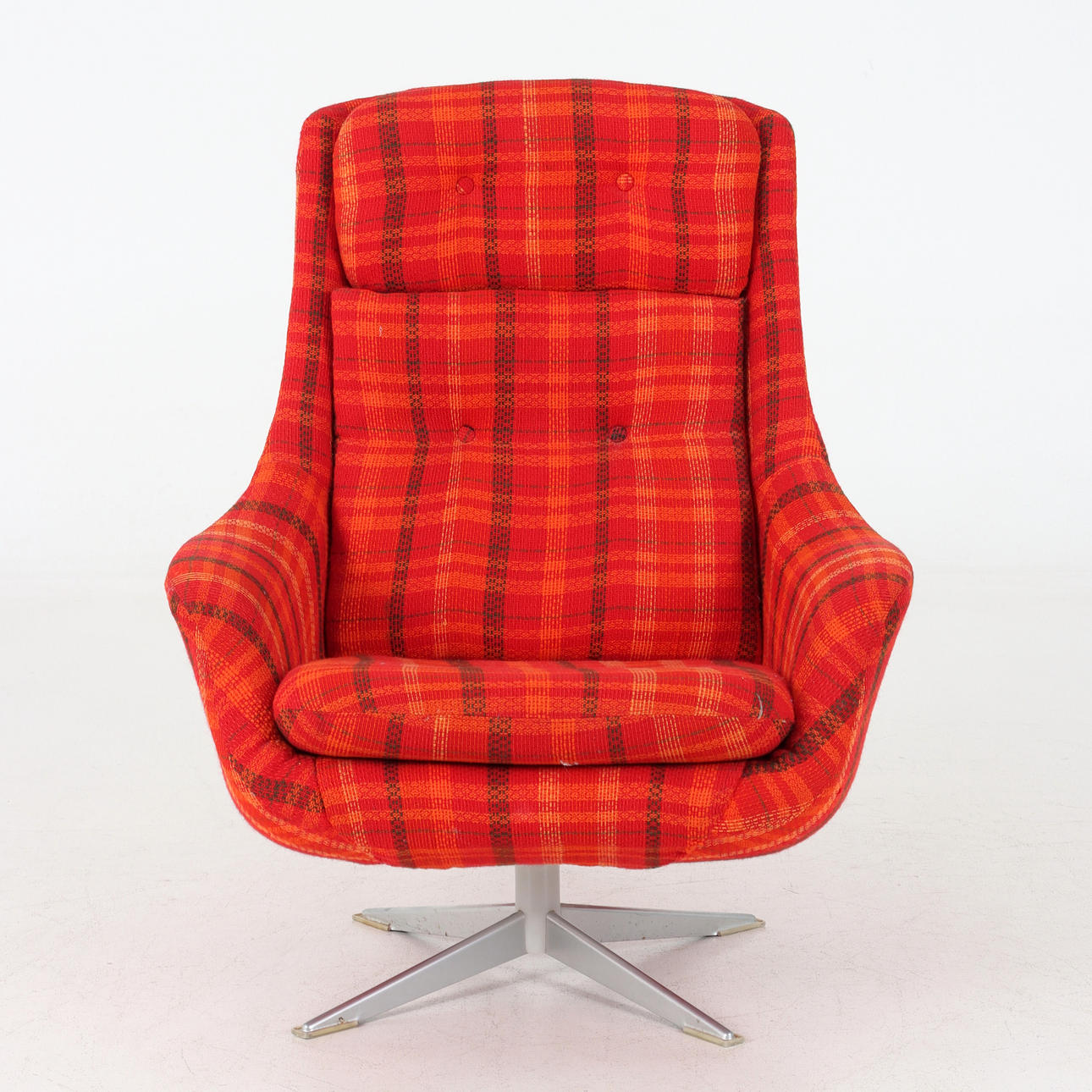 SNURRFÅTÖLJ, textil, 1970-tal.