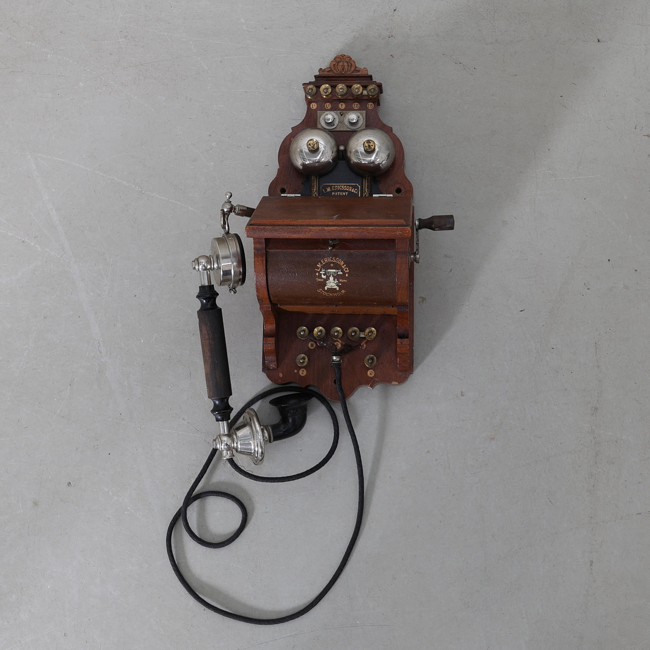 VÄGGTELEFON, L.M. Ericsson & Co., 1900-talets början.