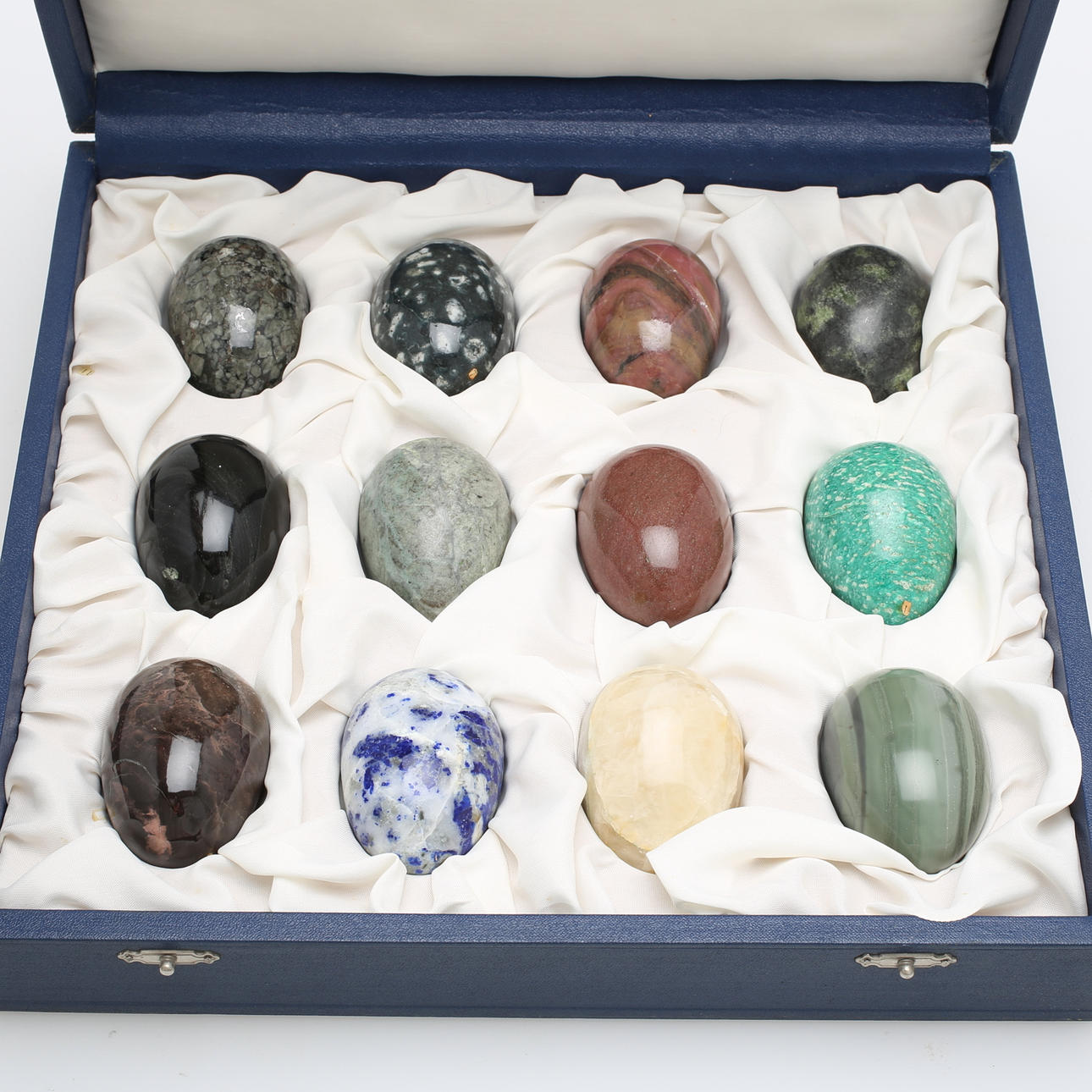 ÄGG, 12 st, sten, Ryssland.