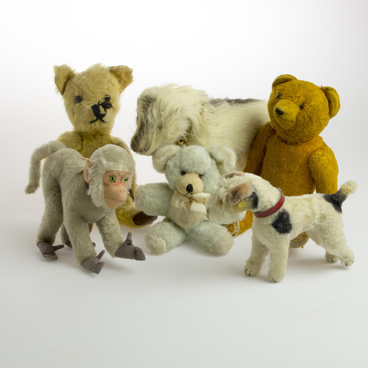 LEKSAKSDJUR, 7 stycken, bl.a. Steiff.