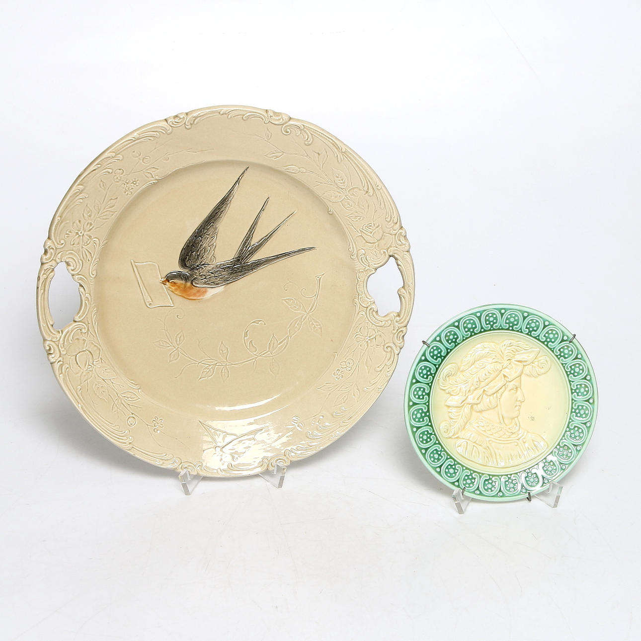 KAKFAT och FAT, 2 st, majolika, bl.a. Villeroy & Boch, Tyskland, omkring sekelskiftet 18/1900.