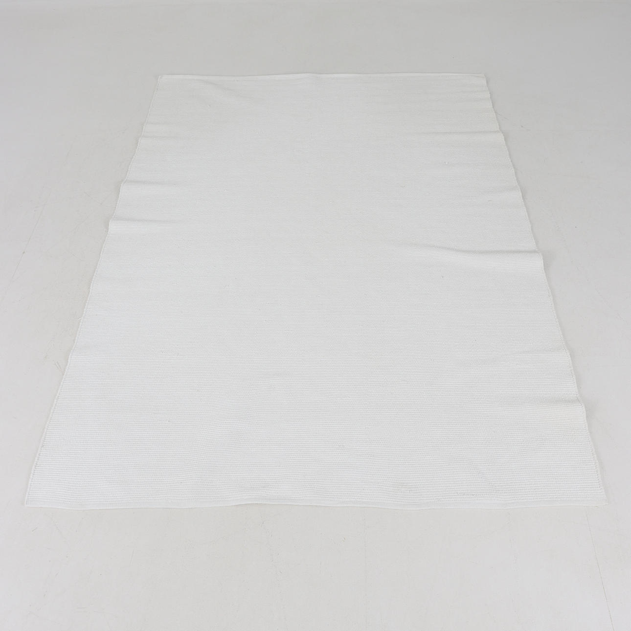 MATTA, 248 x 172 cm.