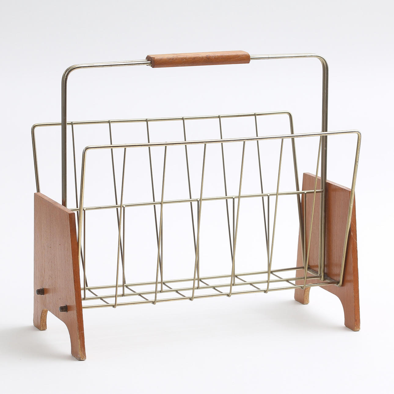 TIDNINGSKORG, teak/string, 1950/60-tal.