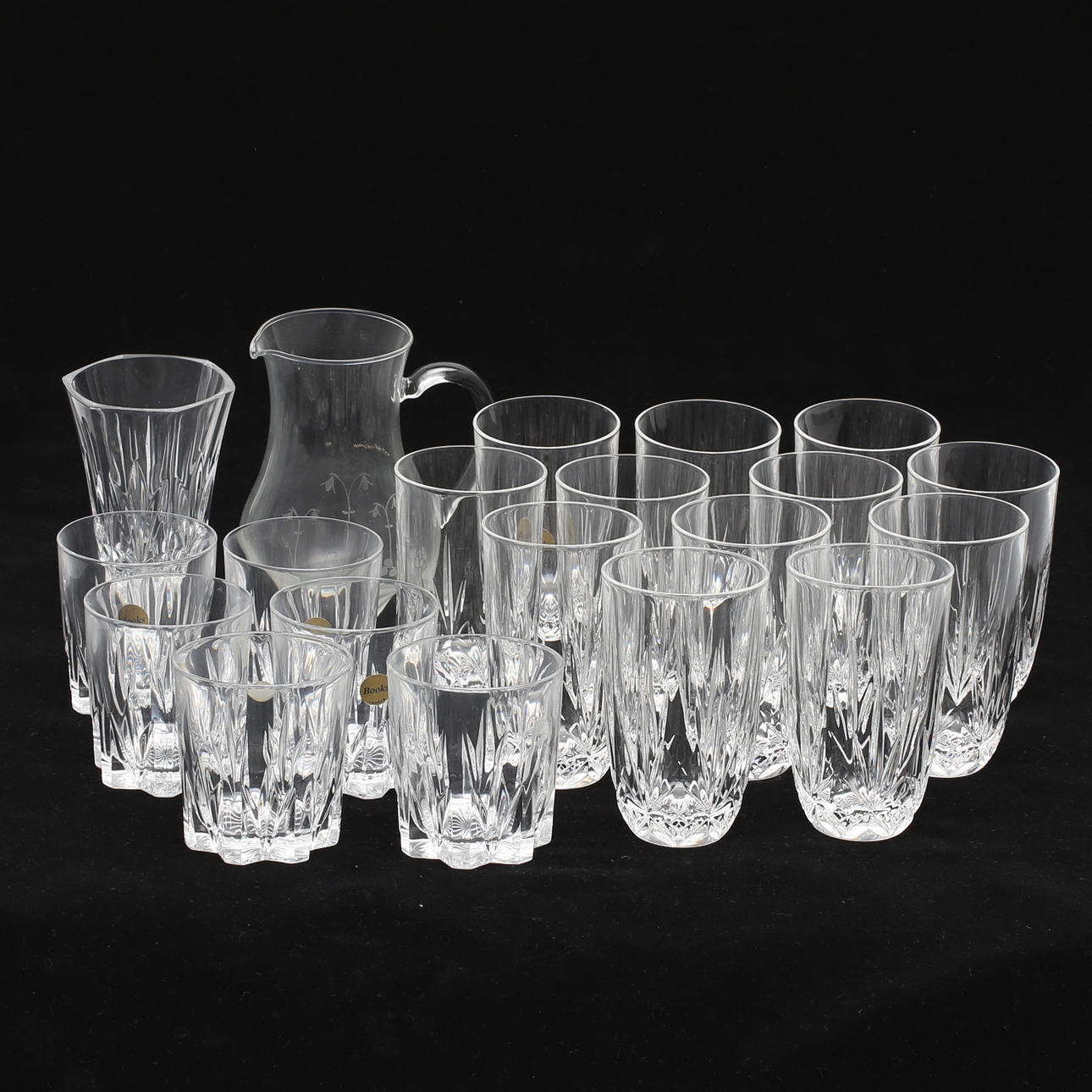 GLASSERVIS, 18 delar, Books, Kosta, samt VAS och KARAFF.