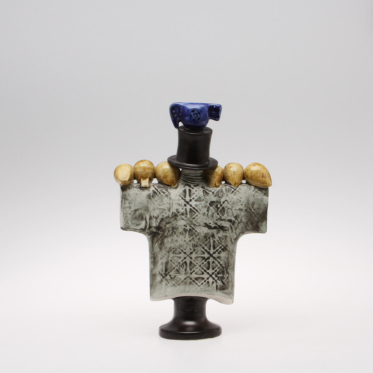 LISA LARSON. Figurin, "Fågelskrämma", stengods, Gustavsberg.