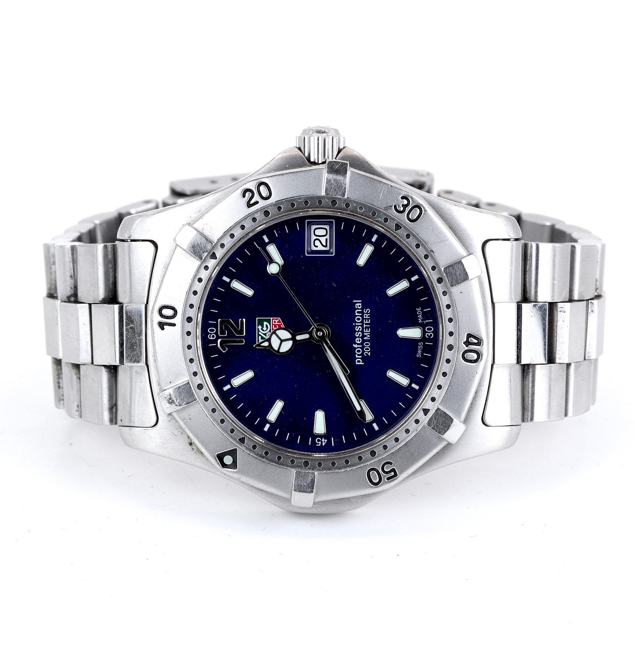 TAG HEUER WRISTWATCH.