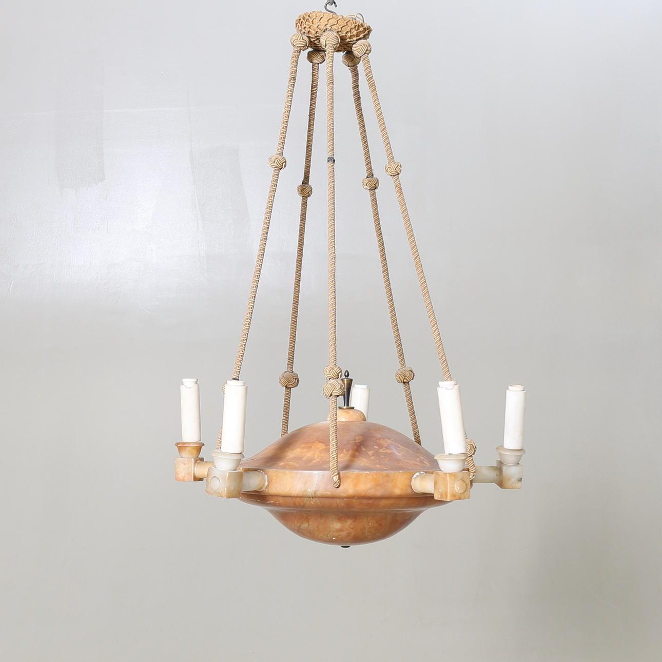 TAKLAMPA, alabaster, 1900-tal.