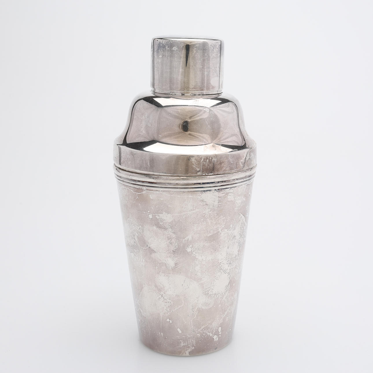 SHAKER, NYSILVER, 1900-TALETS FÖRSTA HÄLFT.