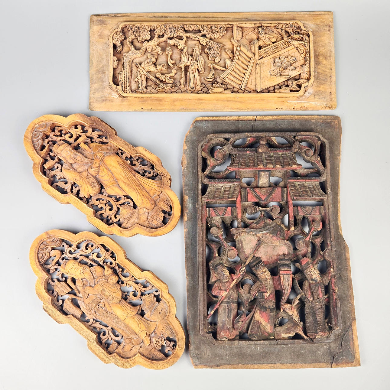 4 CHINESE WOODEN PANELS.